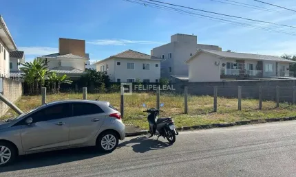 Terreno à venda na Rua Osvaldo Bossolan, 94, Nova Palhoça, Palhoça