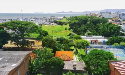 Terreno à venda na Rua Vitória, 113, Serraria, São José