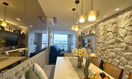 Apartamento com 3 quartos à venda na Rua Sílvio Possobon, Abraão, Florianópolis