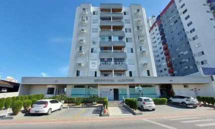 Apartamento com 3 quartos à venda na Rua Vinte e Quatro de Abril, 3048, Centro, Palhoça