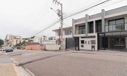 Casa com 3 quartos à venda na Rua Virgilino Ferreira de Souza, 657, Barreiros, São José