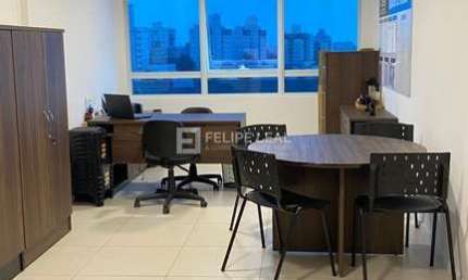 Sala comercial à venda na Rua Campolino Alves, 84, Capoeiras, Florianópolis