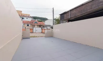 Casa com 2 quartos à venda na Rua Lauri de Souza Barbosa, 250, Ipiranga, São José