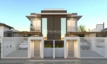 Casa com 03 dormitórios e 01 suíte em Carianos  -  Florianópolis