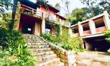 Casa com 4 quartos à venda na Rua Florisbelo Silva, 176, Sambaqui, Florianópolis