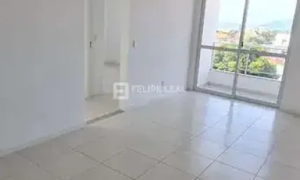 Apartamento de 02 dormitórios a 300 metros do mar, sacada , elevadorem Barra do Aririu  -  Palhoça
