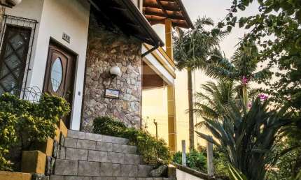 Casa com 4 quartos à venda na Rua Paula Ramos, 982, Coqueiros, Florianópolis