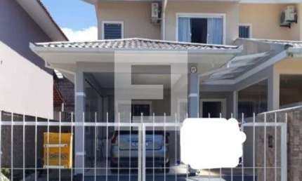Casa com 3 quartos à venda na Rua Izoel Ribeiro, 236, Serraria, São José