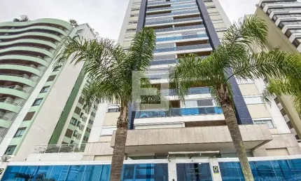 Apartamento com 3 quartos à venda na Avenida Governador Irineu Bornhausen, 3322, Agronômica, Florianópolis