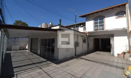 Casa com 5 quartos à venda na Rua Geroncio Tives, 515, Barreiros, São José