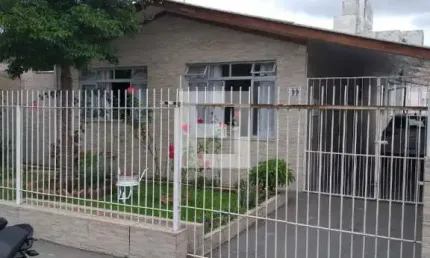 Casa com 3 quartos à venda na Rua Claudionor Régis, 299, Forquilhinhas, São José
