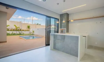 Re/max vende casa térrea alto padrão, 210 m² de construção, 470 m² de terreno: com 03 suítes, área gourmet e piscina, no residencial arborais.