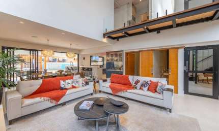 RE/MAX Vende Casa em condomínio - 3 suítes e 362 m² - Alphaville Dom Pedro 2 - Campinas/SP - R$ 3.580.000