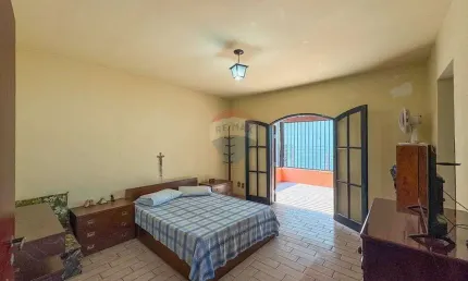 RE/MAX Vende Casa com 3 dormitórios (sendo 1 suíte) com 376m2 e terreno 1.289m2, por $1.780.000,00 em Sousas no Jatibela
