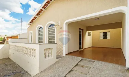 Re/max vende casa  em campinas, sp. são 2 casas pelo valor de uma, r$645.000,00