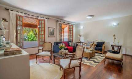 RE/MAX VENDE Casa no bairro Nova Campinas, com 3 quartos (1 suíte), 281m2 por R$ 1.498.000