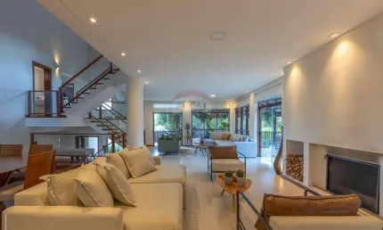 RE/MAX Vende Casa de Luxo no Condomínio Santa Fé 4 quartos 2 suítes 590m2 em Vinhedo/ SP - R$ 3.690.000