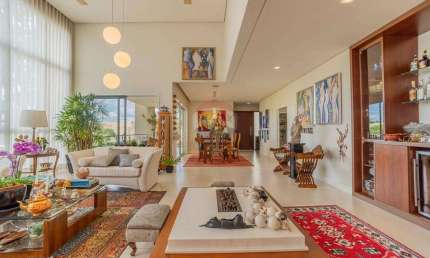 REMAX Vende Maravilhosa Casa Térrea de Alto Padrão, 3 quartos, 3 vagas, no Residencial Parque das Araucárias - Sousas, Campinas/SP
