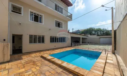 RE/MAX VENDE Sobrado com piscina , 4 quartos, sendo 2 suítes, 8 vagas, 370m² - R$1.096.000,00, Jardim Chapadão, Campinas/SP