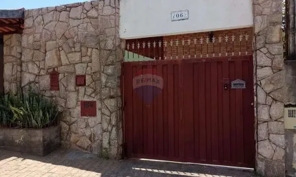 RE/MAX Aluga Casa Jardim Madalena Campinas SP R$2.900,00