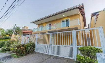 VENDE CASA NO SAN CONRADO - 4 QUARTOS - 2 SUÍTES - 360 M² - 450 M² TERRENO - CHURRASQUEIRA - 4 VAGAS - PET FRIENDLY