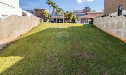 RE/MAX VENDE Terreno Alphaville Dom Pedro - Campinas - R$ 925.000,00