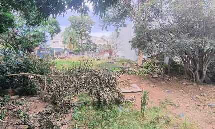 Re/max aluga terreno comercial santa cândida campinas sp r$5.500,00