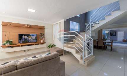 RE/MAX Vende Casa 251m², R$850.000 -  3 Dormitórios, 1 Suíte e closet,  2 Vagas e Área Gourmet - Jardim Cura D'ars,  Campinas SP