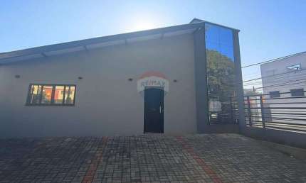 RE/MAX Aluga Casa Comercial Jardim Guanabara R$ 16.900,00