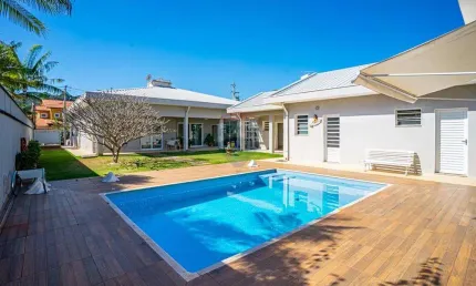 RE/MAX VENDE CASA TÉRREA NO COND. SÃO JOAQUIM - VINHEDO