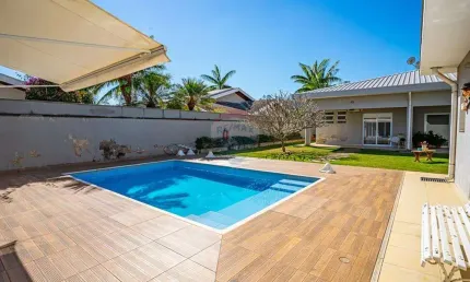 RE/MAX VENDE CASA TÉRREA NO COND. SÃO JOAQUIM - VINHEDO