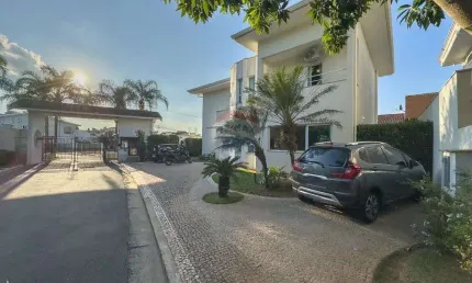 RE/MAX Vende Casa com 3 suítes, 300m², Parque Alto Taquaral, Campinas, SP - R$ 2.100.000,00