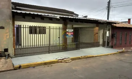 Casa com 3 quartos para alugar na Avenida das Palmeiras, 20, Jardim Imperial, Cuiabá