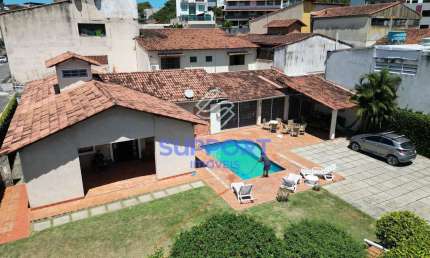 Espetacular Casa Linear em Bairro Nobre de Guarapari com Piscina, Sauna e Área Gourmet! São Judas T