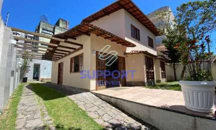 Casa de 6 quartos na Praia do Morro Guarapari-ES- Support Corretora de Imóveis.