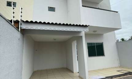 Sobrado no Jd. California - 240m2 / 02 quartos sendo 01 suite, churrasqueira;