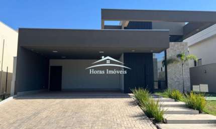 Casa de Luxo à Venda em Condomínio Exclusivo em Cuiabá - 3 Quartos, 3 Suítes e 241m² de Conforto