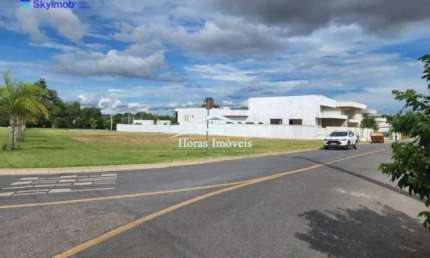 Terreno de 652m² no Condomínio Florais Itália, Jardim Itália, Cuiabá-MT: sua oportunidade de investir em qualidade de vida!