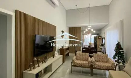Casa em Condomínio à Venda em Cuiabá-MT - Jardim Imperial - Condomínio Belvedere 2 - 3 quartos, 3 suítes, 2 salas, 4 banheiros, 4 vagas, 176m²