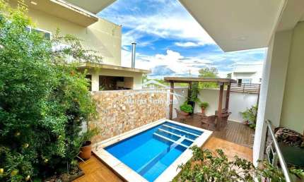 Imperdível oportunidade: Casa de alto padrão no Condomínio Belvedere 1, Jardim Imperial, Cuiabá-MT - 03 quartos, 03 suítes, 1 sala, 04 banheiros, 4 vagas de garagem, 197,18 m² de área.