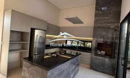 Luxuosa casa em condomínio à venda ou locação em Cuiabá-MT - Jardim Imperial, 3 quartos, 3 suítes, 1 sala, 5 banheiros, 2 vagas de garagem, 200m².