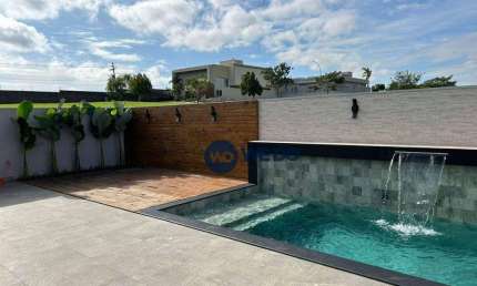 Casa com Piscina no Condomínio Fazenda Santa Lucia em Americana