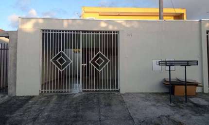 Casa com 3 quartos à venda na Rua dos Ipês, 217, Rio Pequeno, São José dos Pinhais, 100 m2 por R$ 390.000
