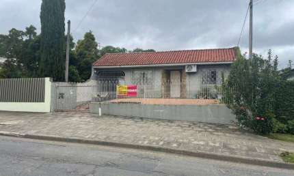 Casa com 7 quartos à venda na Rua Barão do Cerro Azul, 2143, Bom Jesus, São José dos Pinhais, 180 m2 por R$ 1.600.000