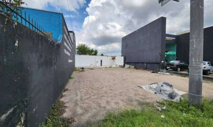 Terreno comercial para alugar na Rua Anne Frank, 1443, Hauer, Curitiba, 288 m2 por R$ 3.200