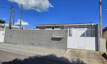 Casa com 4 quartos à venda na Rua José de Almeida Sobrinho, 495, Quississana, São José dos Pinhais, 140 m2 por R$ 580.000