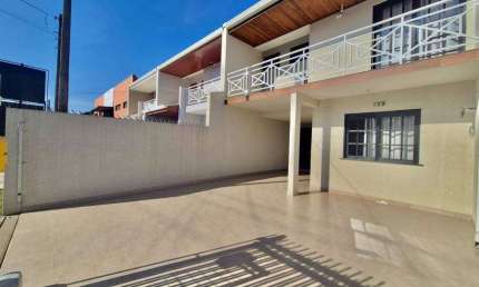 Casa com 3 quartos à venda na Rua Antônio Olinto, 139, São Pedro, São José dos Pinhais por R$ 699.000