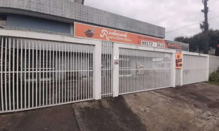 Casa comercial à venda na Rua Professora Marieta de Souza e Silva, 2429, Afonso Pena, São José dos Pinhais, 438 m2 por R$ 1.350.000