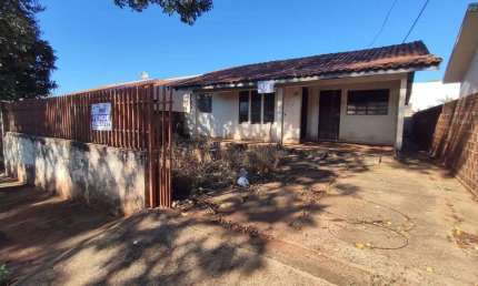 Casa com 5 quartos à venda na Rua dos Estudantes, 336, Conjunto Residencial Santa Terezinha (Iguatemi), Maringá