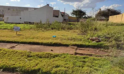 Terreno à venda na Rua Pioneiro Exaltino Pereira Boa Sorte, 611, Jardim Espanha, Maringá